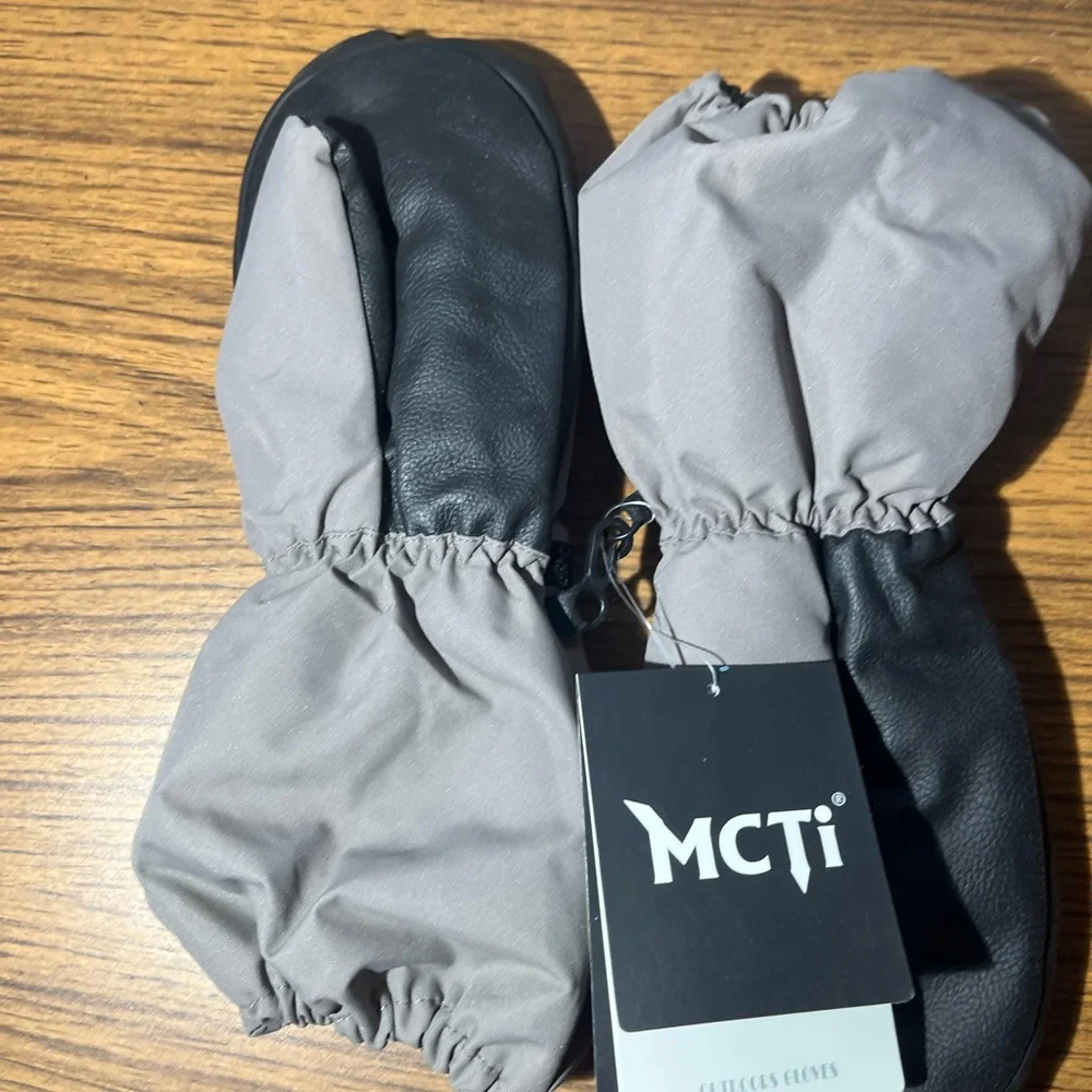 MCTI gray outdoor
